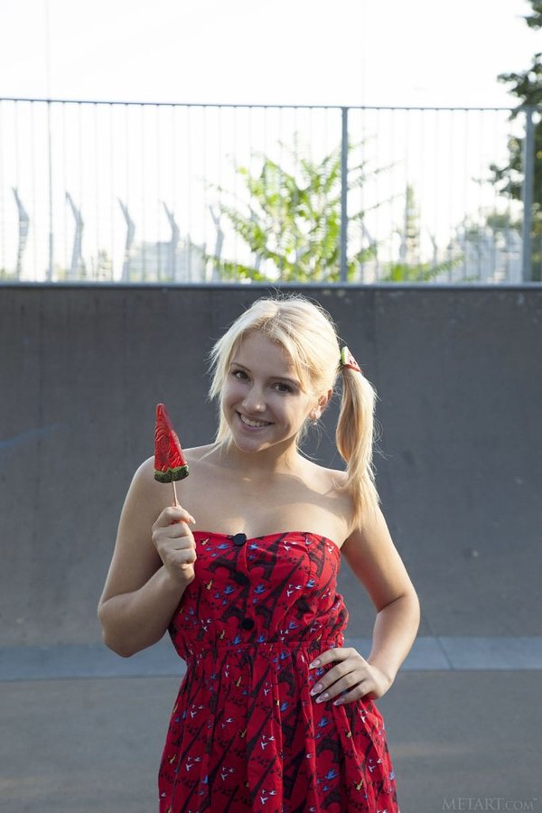 Елена, 39 лет, 1 размер груди